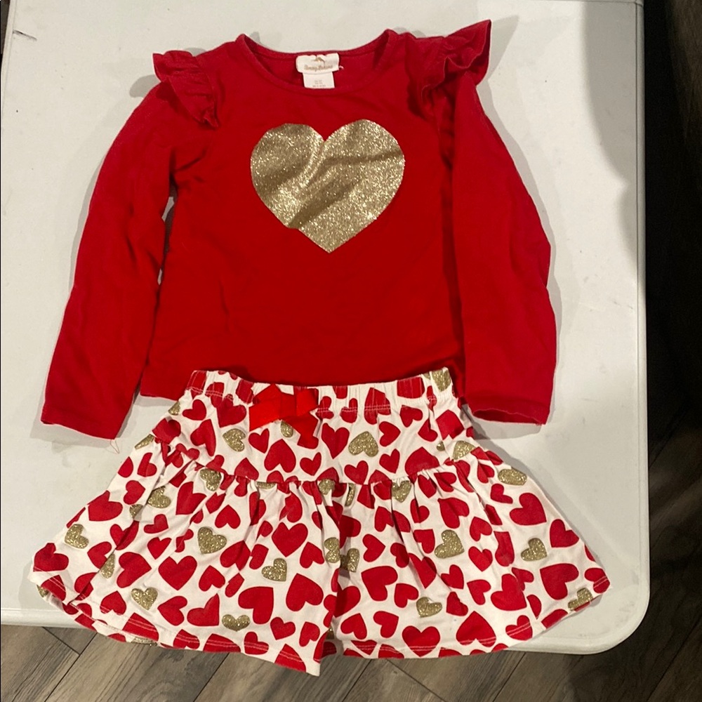Tommy Bahama Red and Gold Matching Set with Heart Design